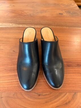 Madewell Black Leather Mule Slides women’s size 6
